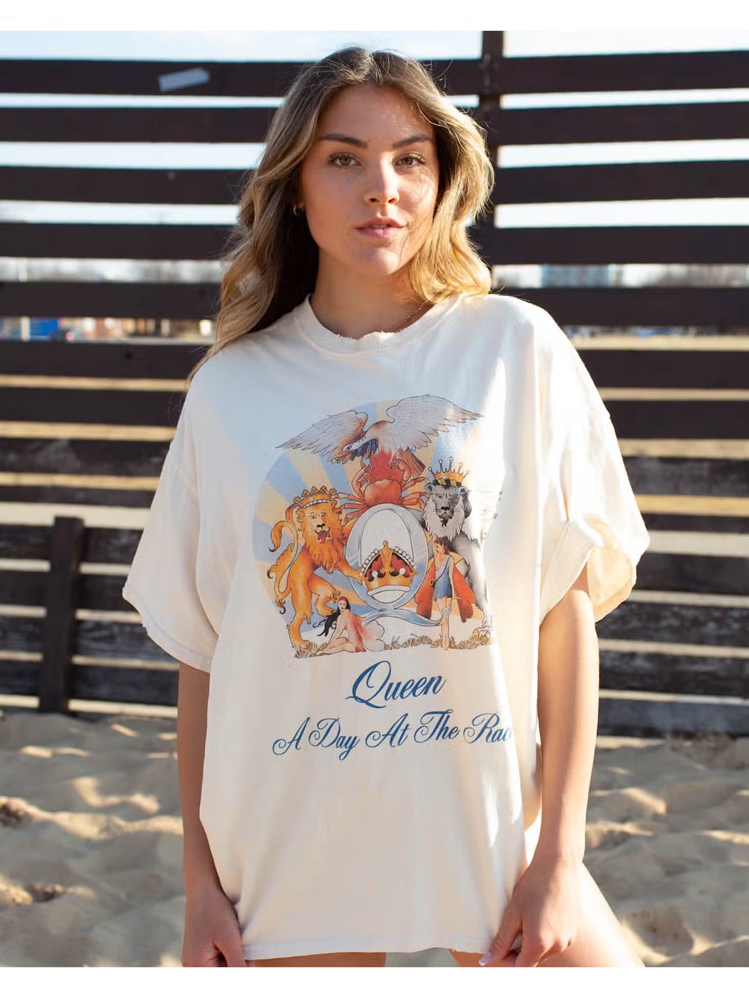 The Queen A Day At The Races Thrifted Tee – Wildflower / Texaholic®