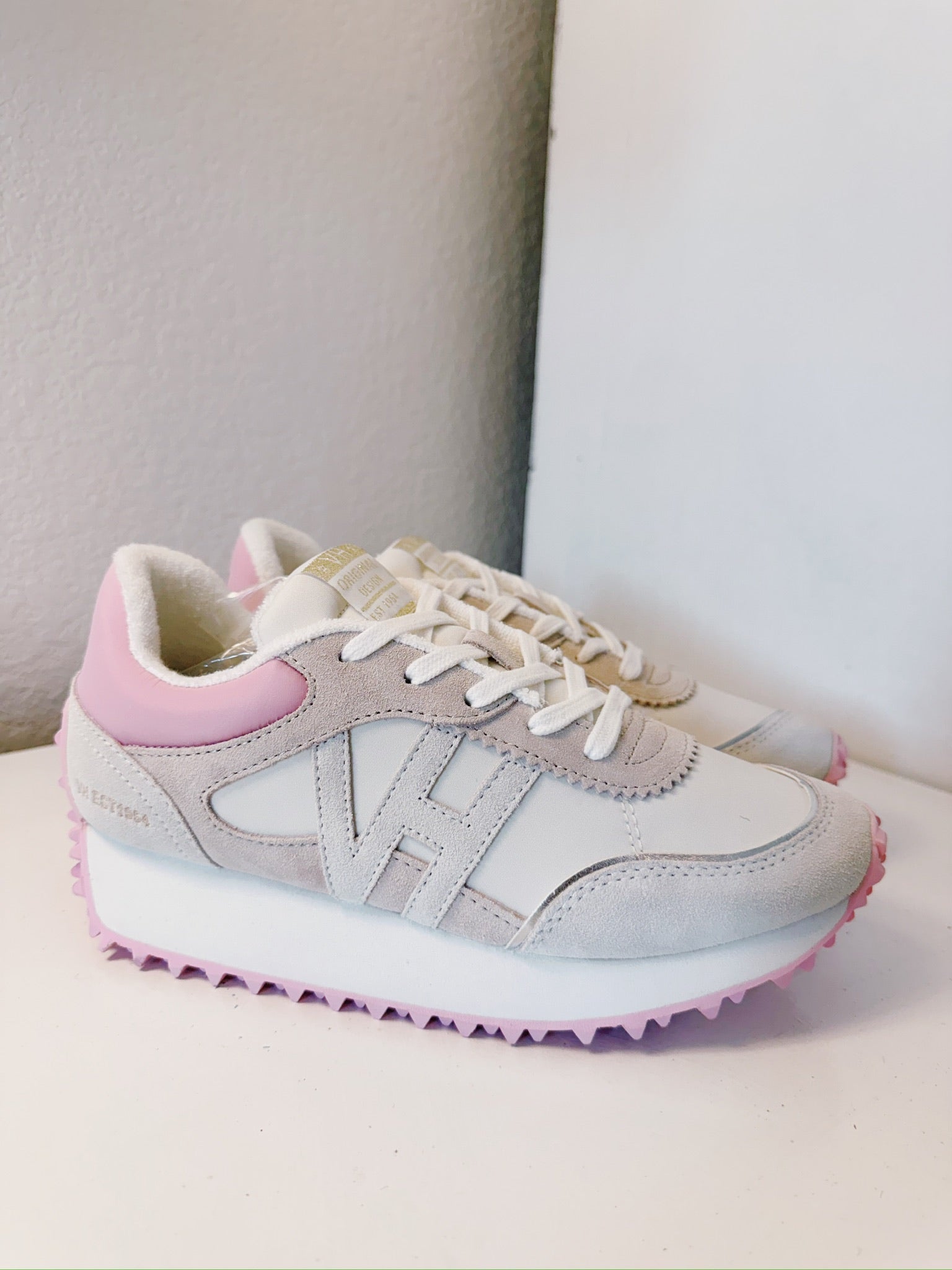 girly vintage Vintage Havana Cosmic 42 Sneaker – Wildflower / Texaholic®