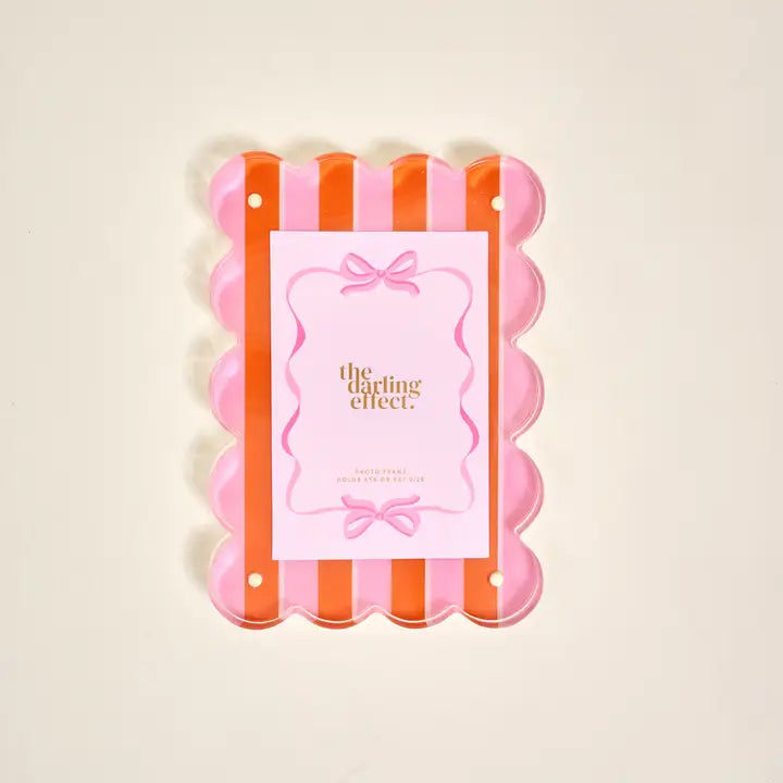 Darling Effect Rectangle Scalloped Acrylic Frame