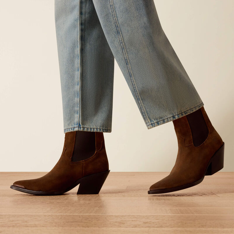 Ariat Women's Ultra High Rise Jazmine Barrel Jeans