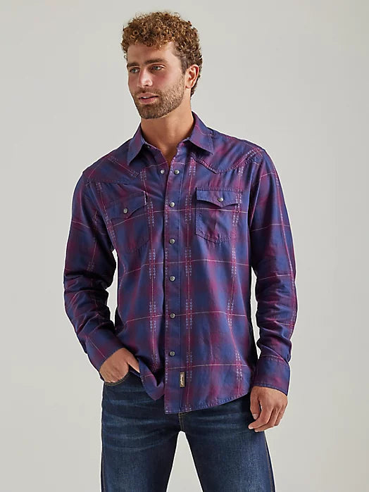 Wrangler Men's Retro Long Sleeve Snap Shirt