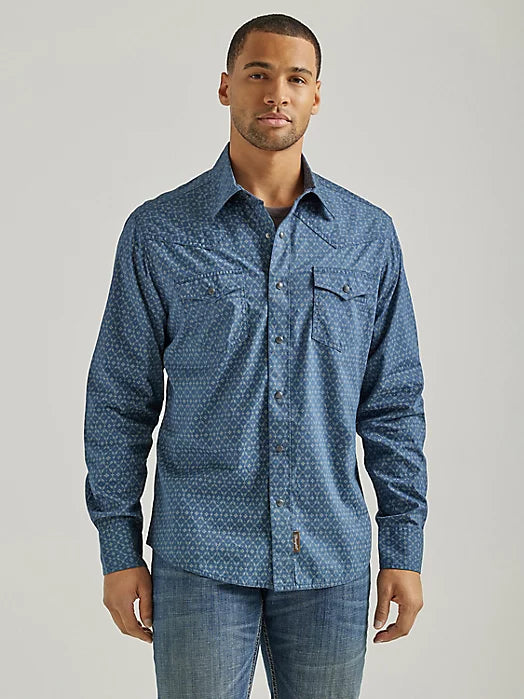 Wrangler Men's Retro Long Sleeve Snap Shirt