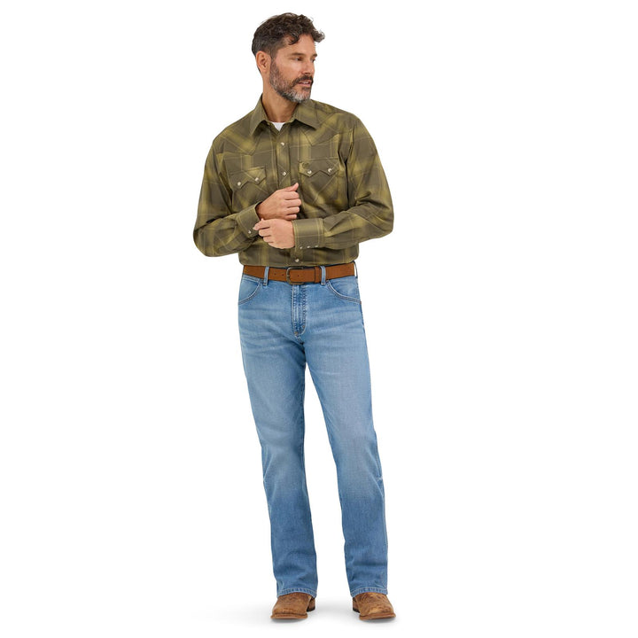 Wranger Retro® Men's Slim Fit Bootcut Jeans