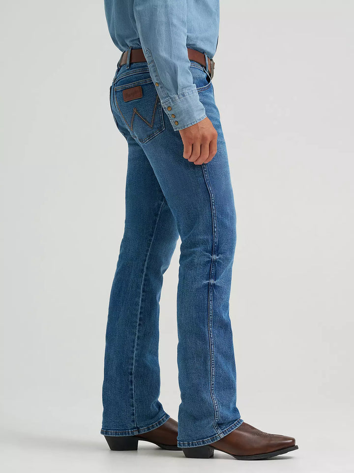 Wrangler Men's Retro Slim Fit  Bootcut Jean