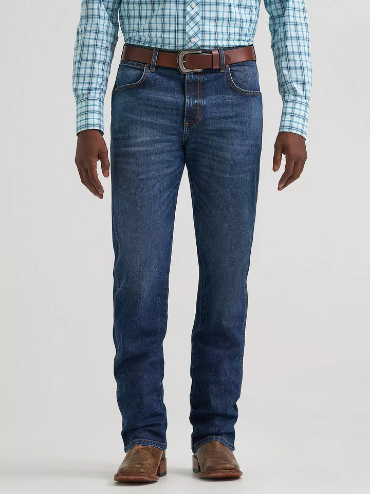 Wrangler Men's Retro Slim Fit Straight Leg Jean