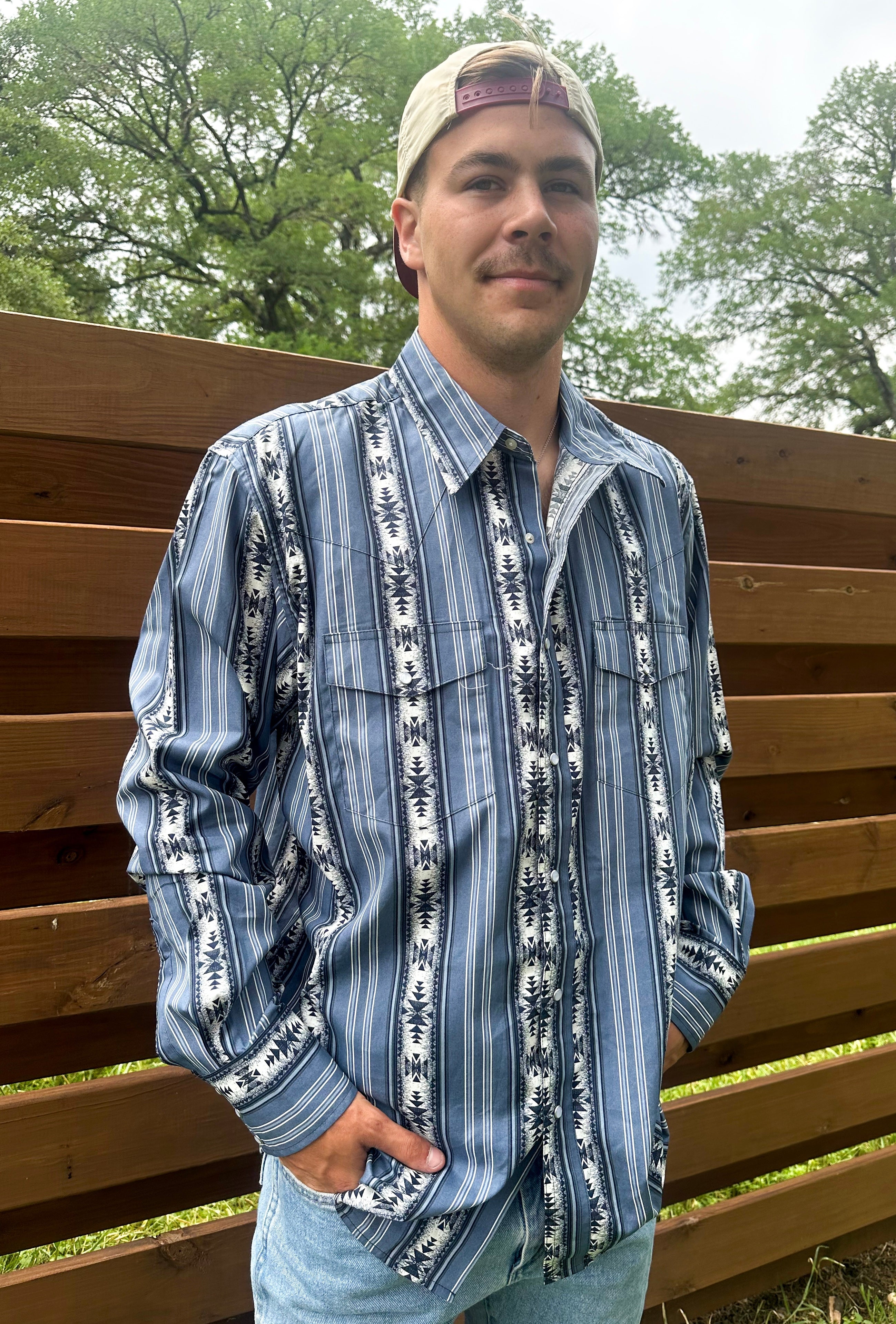 Wrangler Men's Checotah Classic Fit Snap Shirt- Blue – Wildflower /  Texaholic®