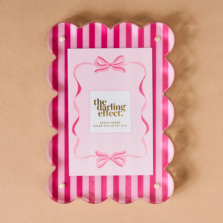 Darling Effect Rectangle Scalloped Acrylic Frame