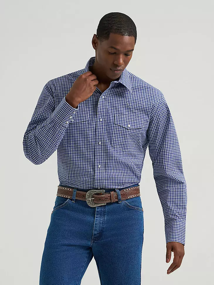 Wrangler Men's Wrinkle Resist Long Sleeve Shirt