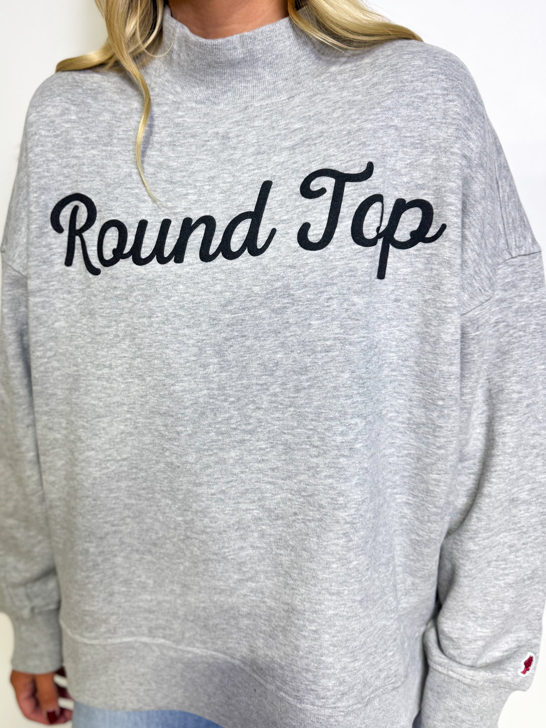 The Round Top Script Mockneck