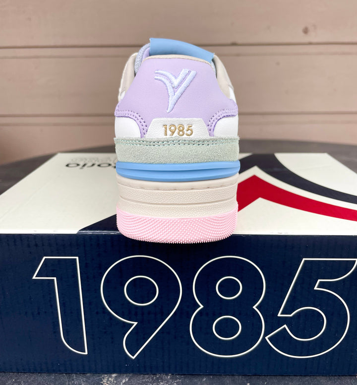 The Victoria C80 Retro Sneakers