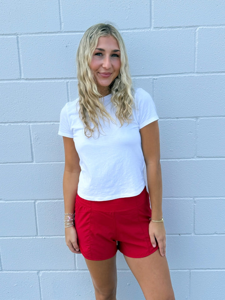 The Rae Side Mesh Shorts - True Red