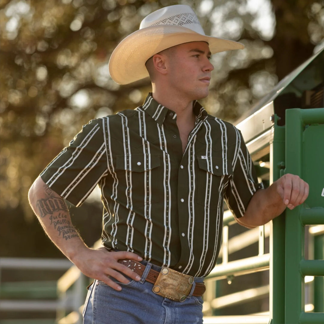 Ferrell The Tucker Short Sleeve Snap Shirt in Green | Mens