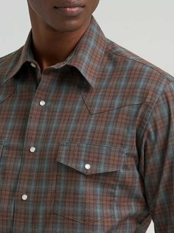 Wrangler Men's Wrinkle Resist LS Snap Shirt