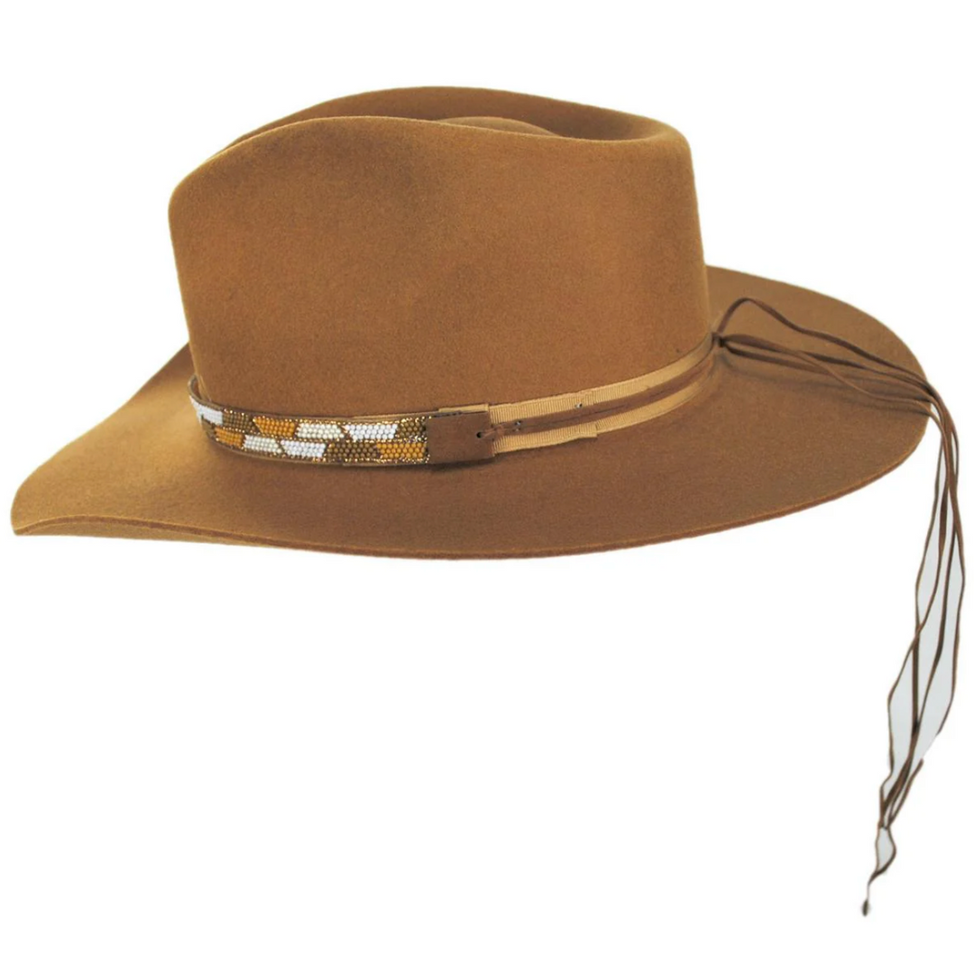 Charlie 1 Horse X Lainey Wilson - White Lightnin