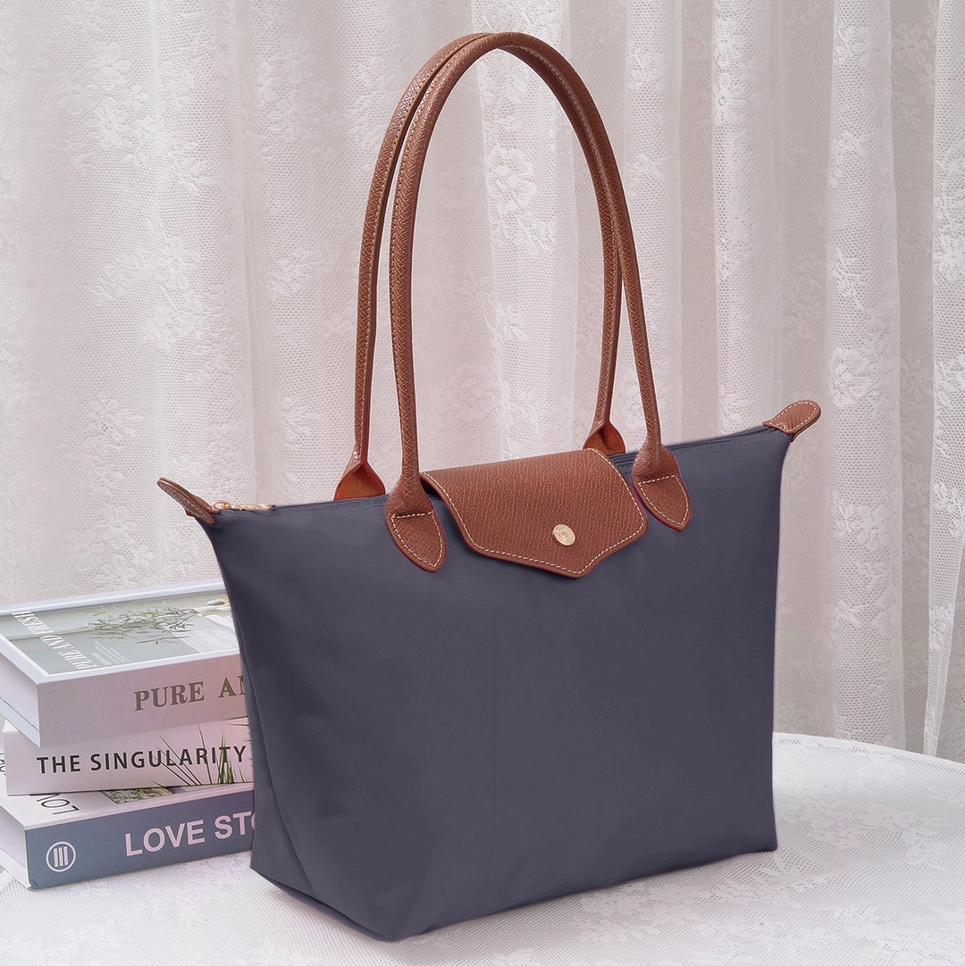 MW Hila 16in Nylon Tote Bag