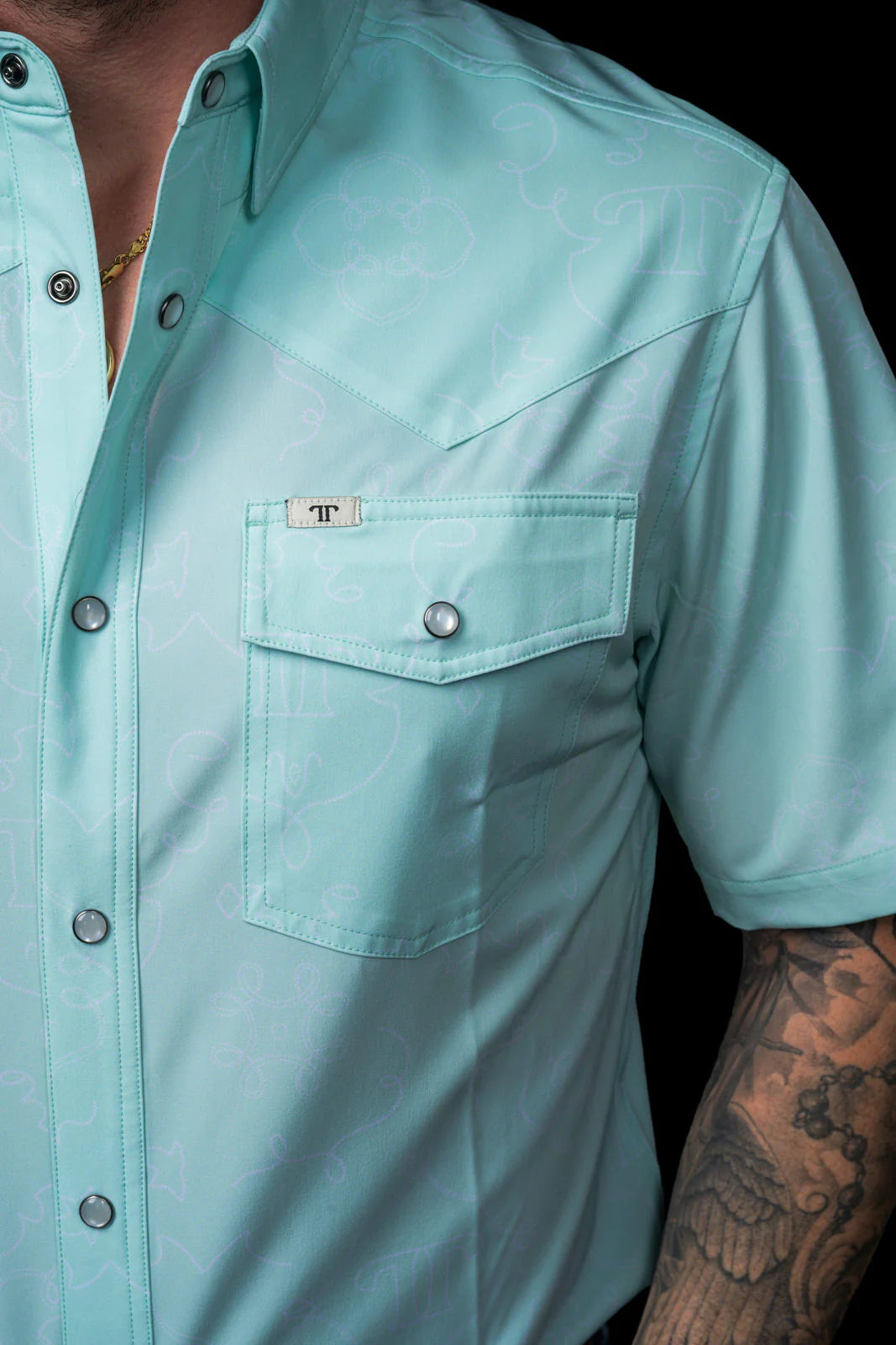 The Carson Short Sleeve Pearl Snap Shirt