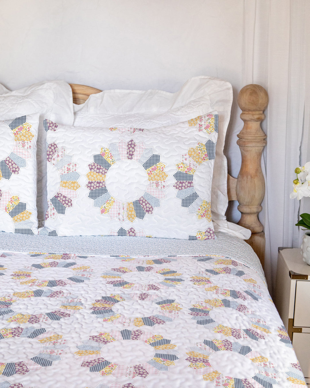 Ida Mae Home Dresden Patchwork Pastel Quilt