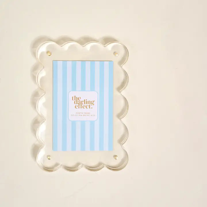 Darling Effect Rectangle Scalloped Acrylic Frame