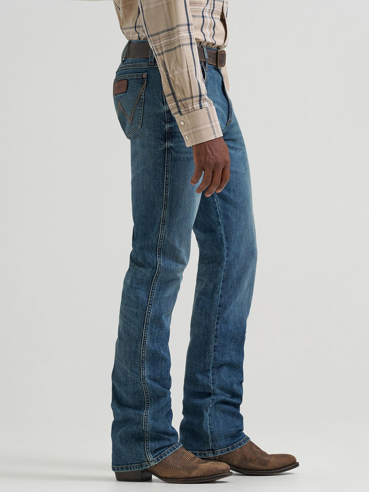 Wrangler Men's Retro Slim Boot Jean