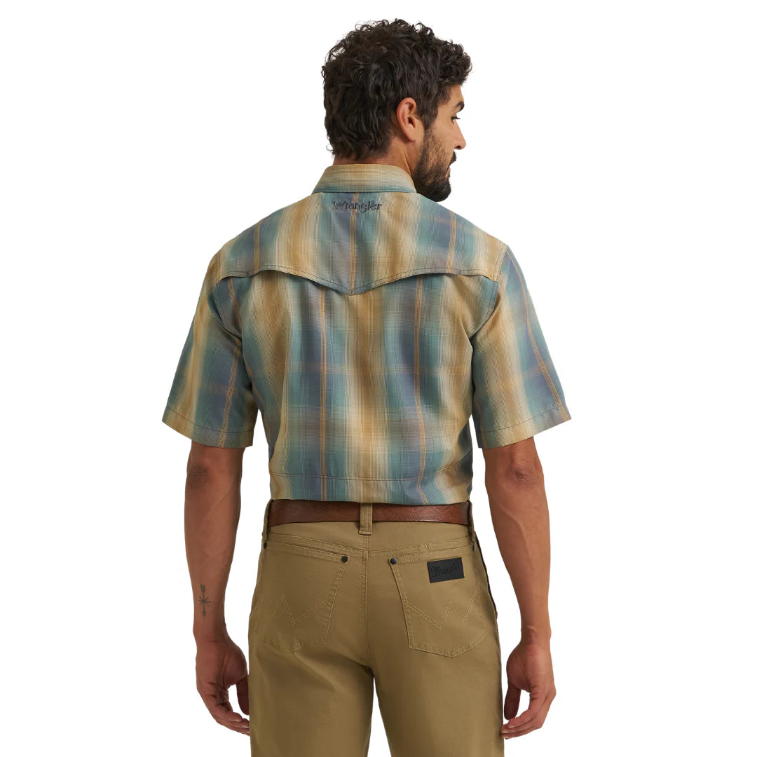 Wrangler Men's ATG Western Performance SS Shirt