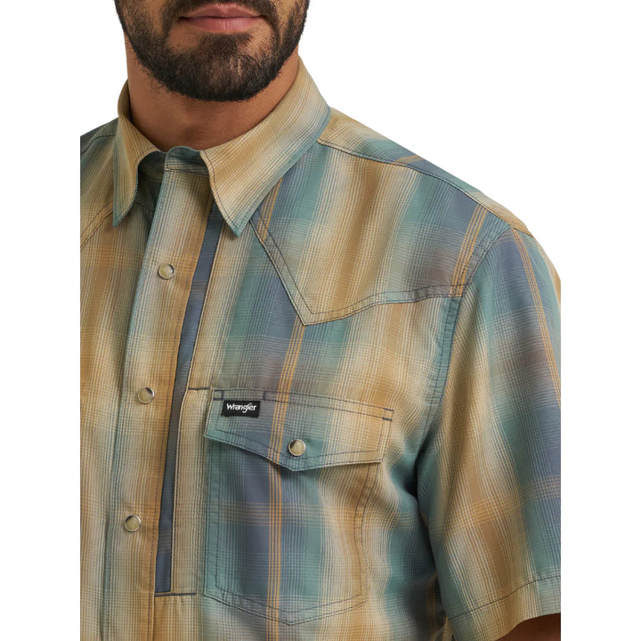Wrangler Men's ATG Western Performance SS Shirt