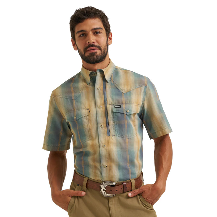 Wrangler Men's ATG Western Performance SS Shirt