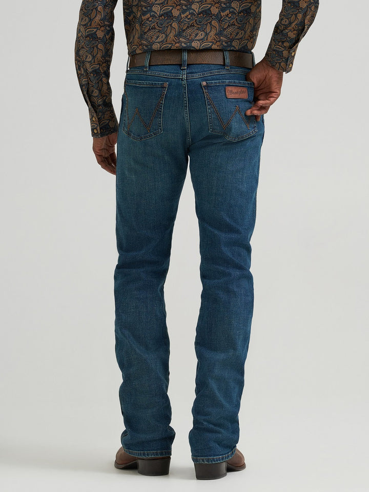 Wrangler Men's Retro Slim Boot Jeans