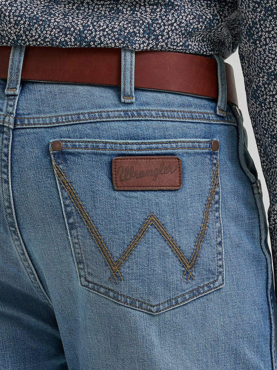 Wrangler Men's Retro Slim Fit Straight Leg Jeans