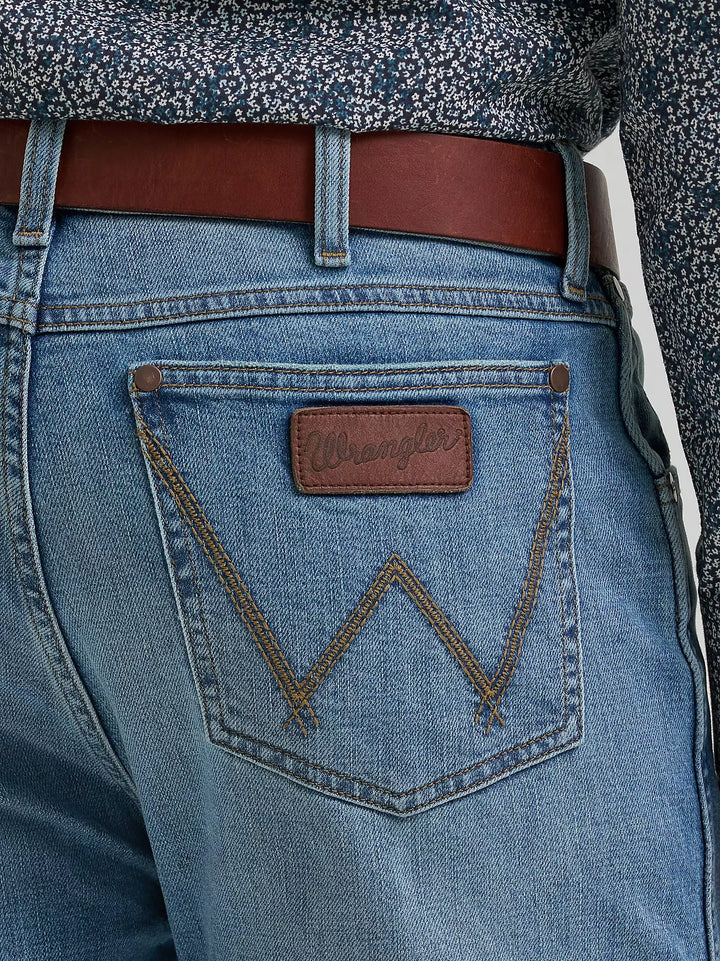 Wrangler Men's Retro Slim Fit Straight Leg Jeans
