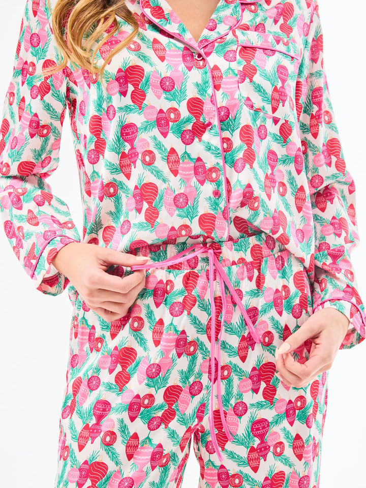 MS Charlotte Trim The Tree Pajama Set